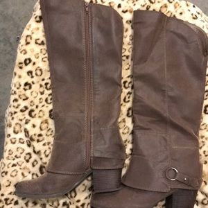 Tall suede like boots